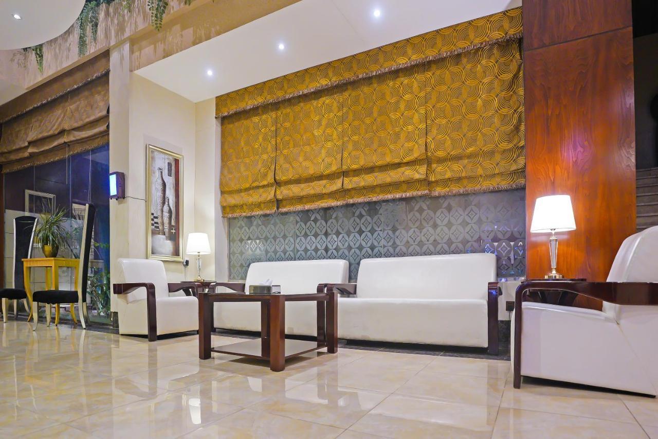 Capital O 596 Garden Palace Hotel Yidda Exterior foto
